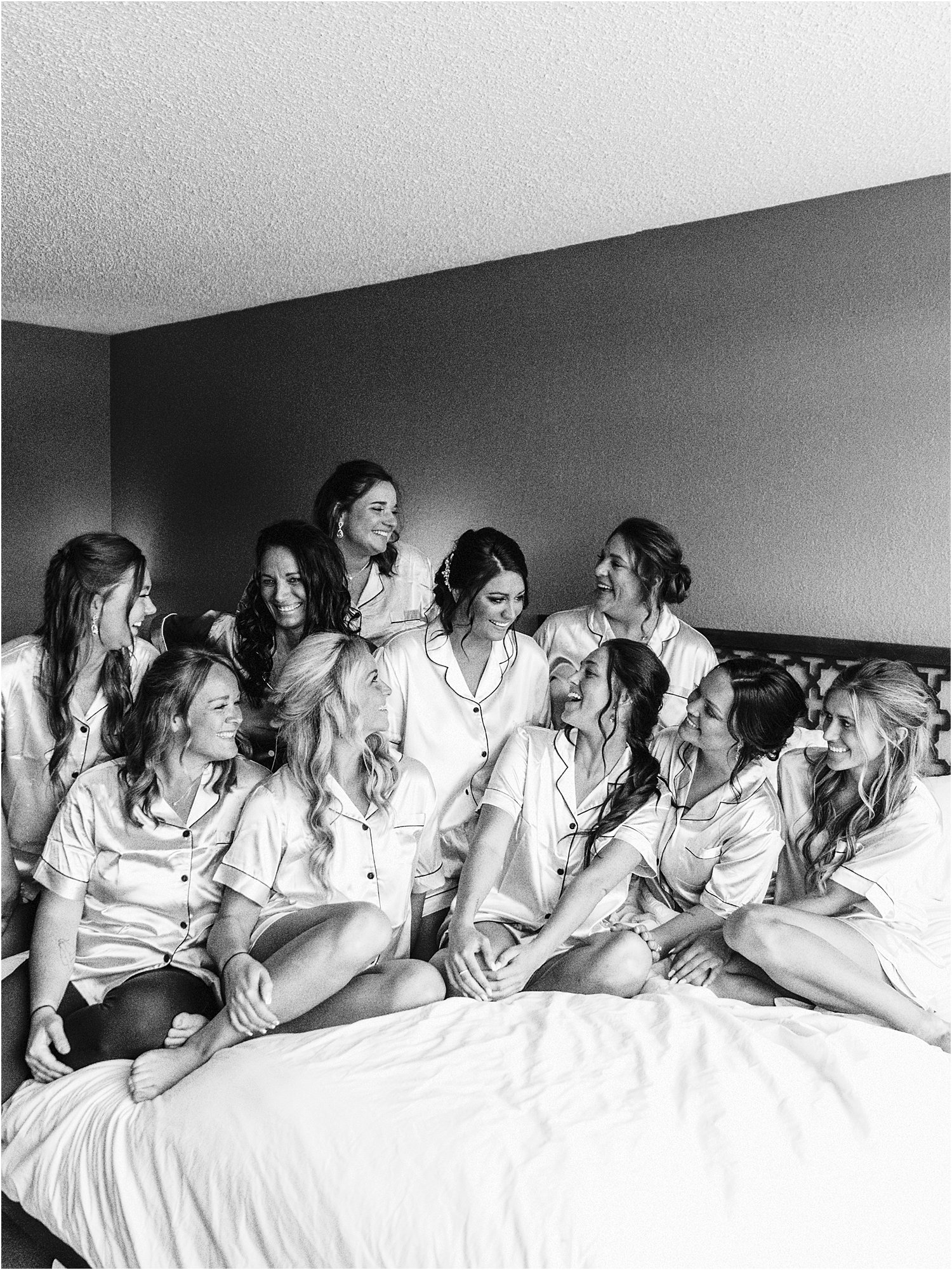 Bride and bridesmaids preparing for the wedding