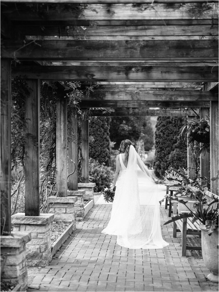 Reiman Gardens Ames, Iowa Wedding