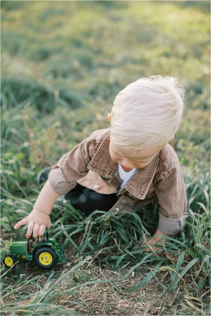 Outdoor Iowa Family Session